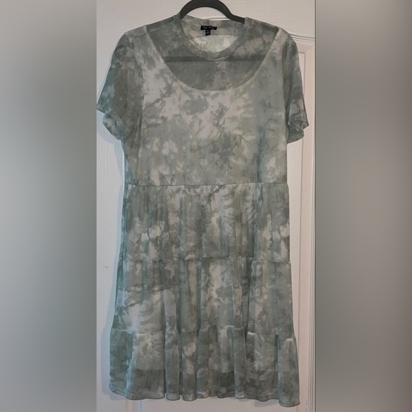 Lily Rose Dresses & Skirts - Lily Rose Tie Dye Dress 
Sage green and white color
Size XXL